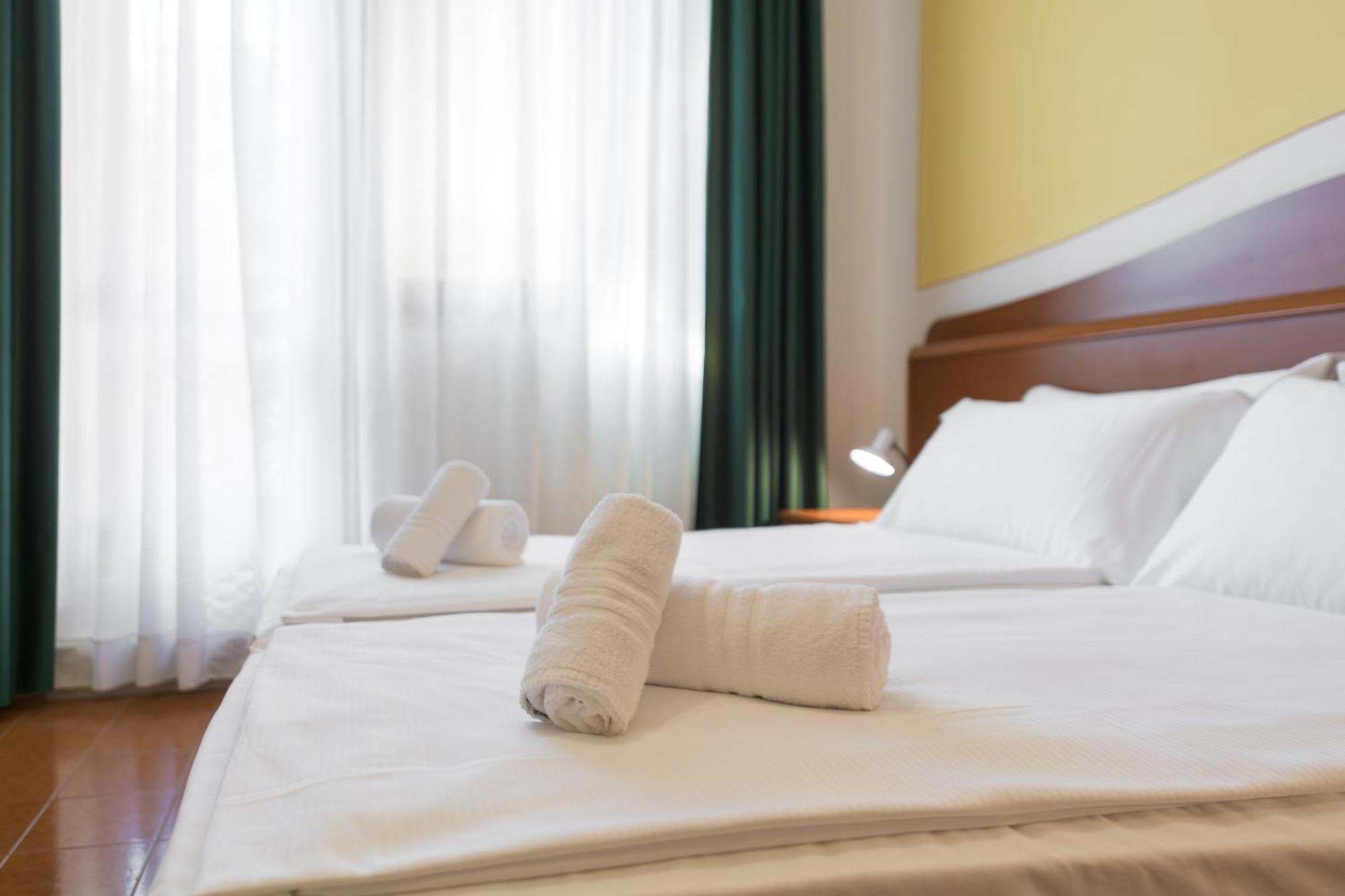 לימונה סול גרדה Hotel Garda Bellevue חדר תמונה